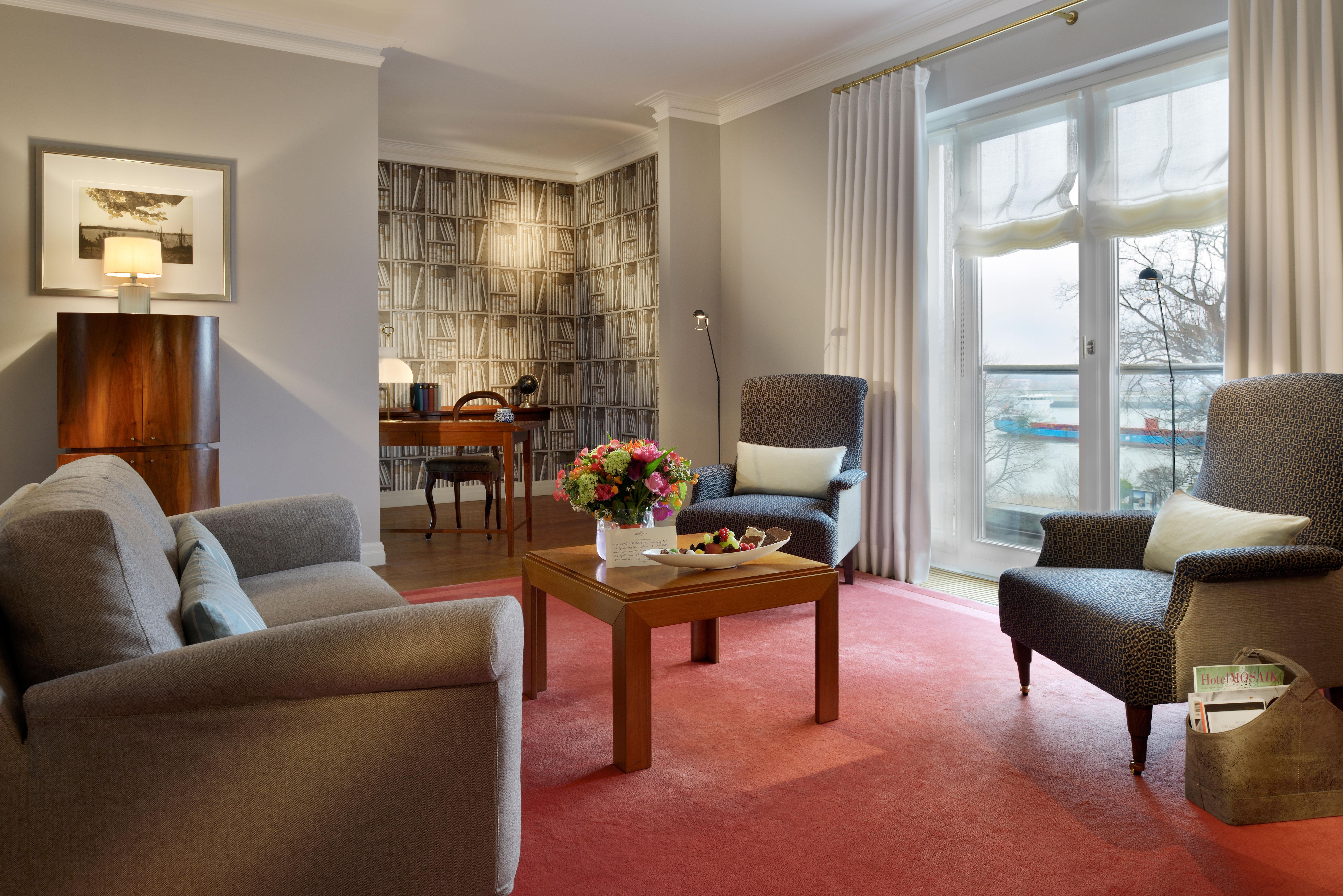 Hotel Louis C. Jacob Хамбург Екстериор снимка A suite at the Hotel de France